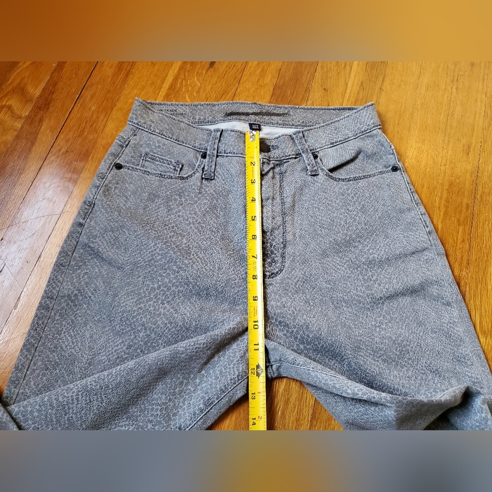 Universal Thread Gray Snakeskin Straight Leg High… - image 3